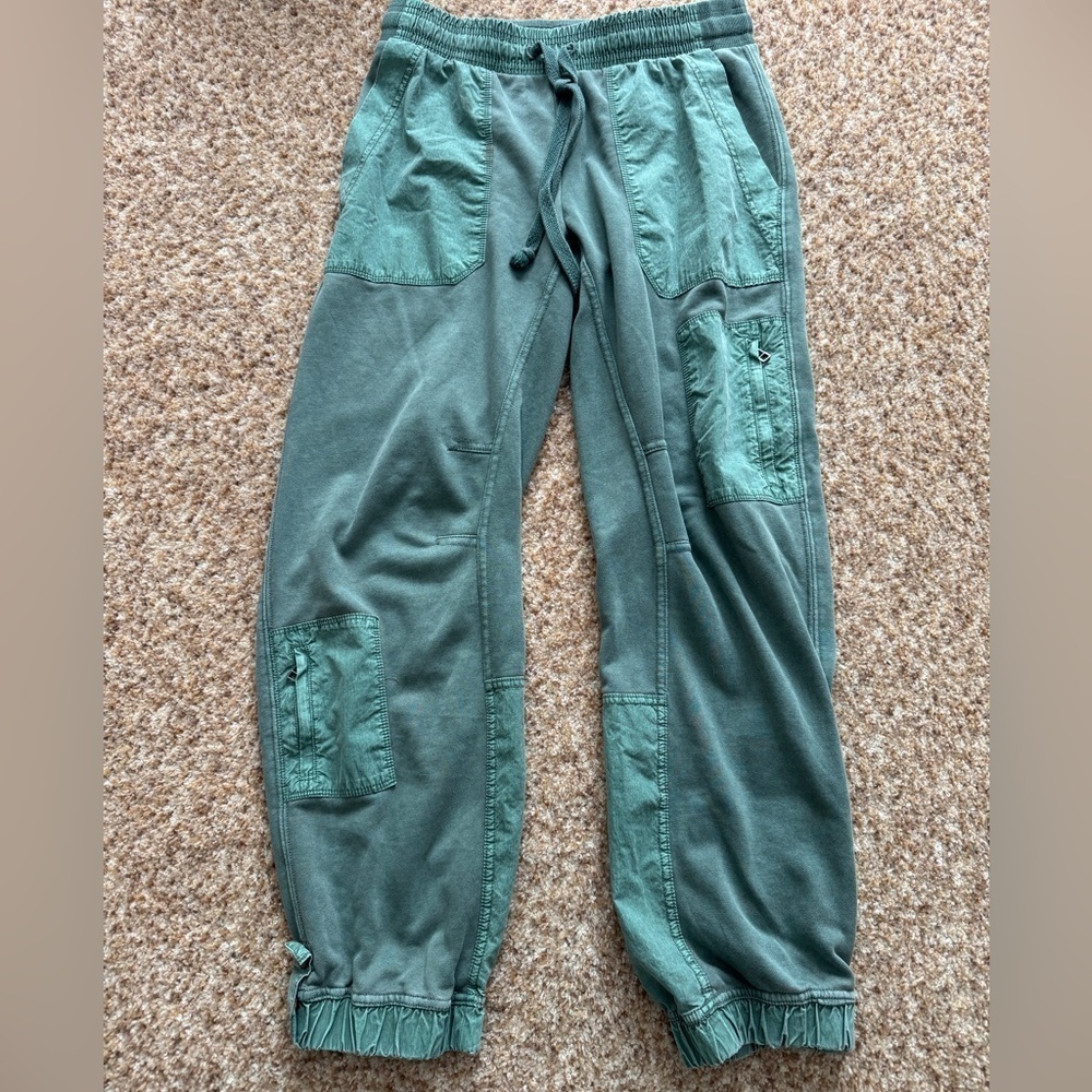 Daily Practice Anthropologie Pull On Pants size xxs green